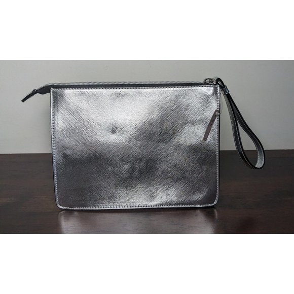 VICTORIA'S SECRET SILVER METALLIC BEAUTY SPARKLY MAKEUP BAG COSMETIC POUCH - Picture 2 of 8